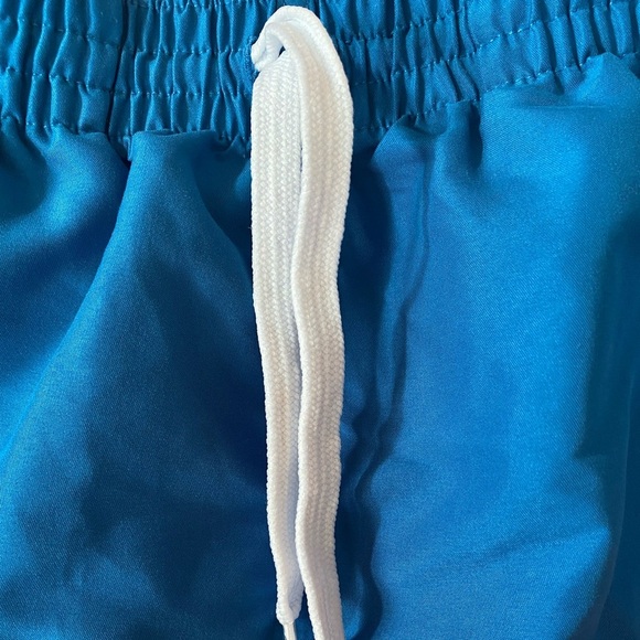 Chubbies Men's Classic Swim Trunks Red and Blue Shorts Size Medium 7” Inseam NEW - Picture 4 of 7